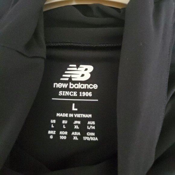NEW BALANCE High Mock Neck Running Top Side Ruched + Side Tie Thumb Holes Yoga - Picture 6 of 6